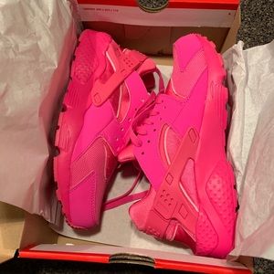 Nike Huarache Pink Sneakers